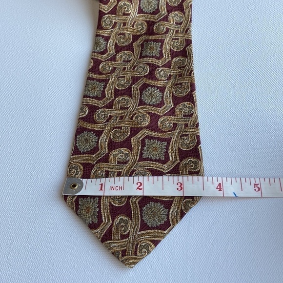 𝅺claiborne Vintage 90s Silk Burgundy Gold Tie - Picture 6 of 6